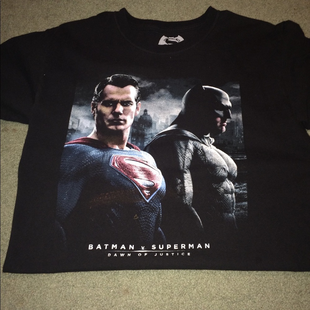 Batman vs Superman Tee Shirt